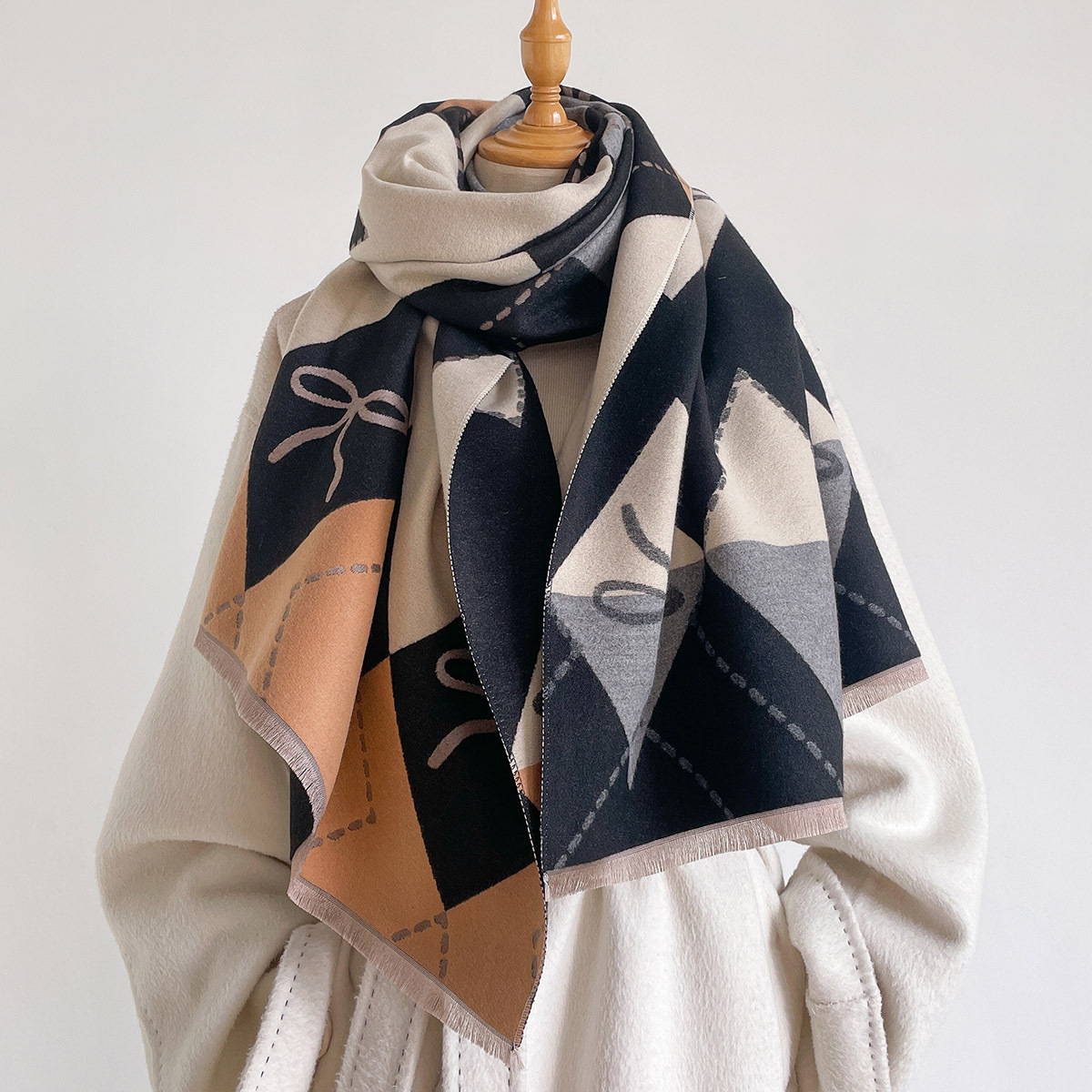 وشاح نسائي من الكشمير الصناعي  - مراجعة Cashmere Pashmina Wrap وسعره