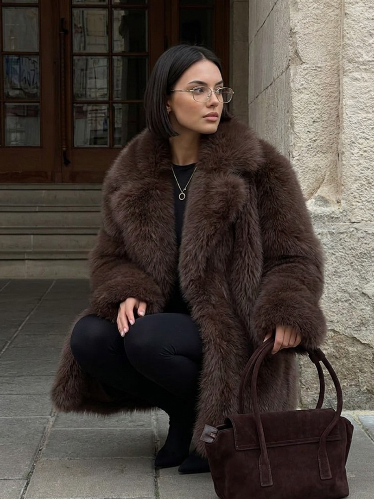 معطف شتوي فاخر للنساء من مويار - مراجعة Wool Coat Peacoat وسعره