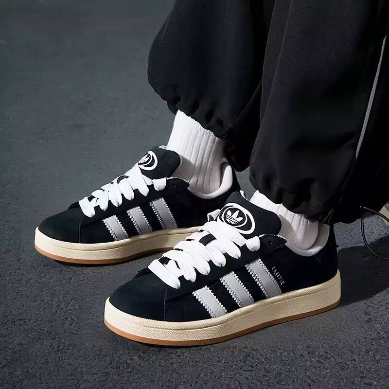 أحذية أديداس كلوفر للرجال والن - مراجعة Adidas Shoes Gazelle وسعره