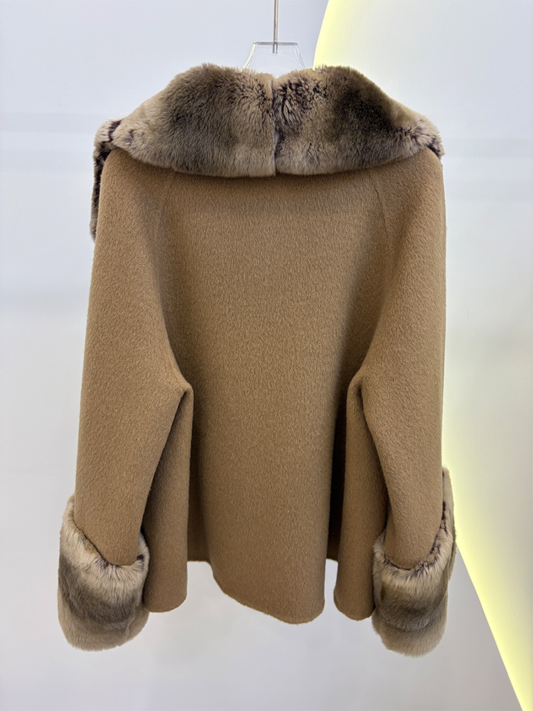 معطف شتوي نسائي 2026 من الصوف  - مراجعة Wool Coat Peacoat وسعره