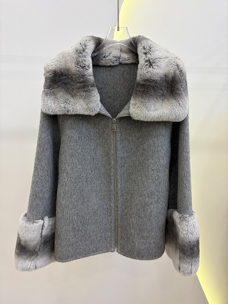معطف شتوي نسائي 2026 من الصوف  - مراجعة Wool Coat Peacoat وسعره